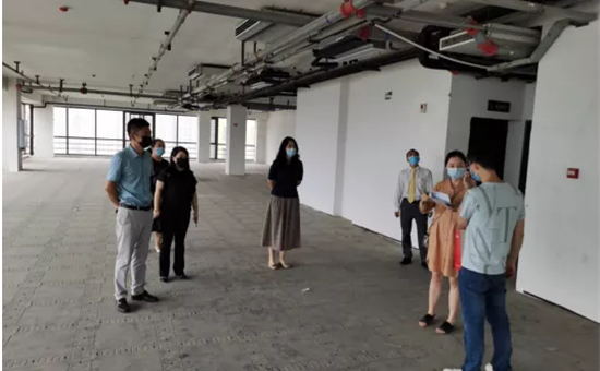 公司新闻丨龙8头号玩家置业公司开展蜀都中心二期项目 工程及安全隐患整改验收工作
